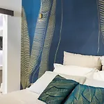 Lior Bed & Breakfast 4*
