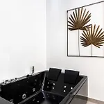 Lior Bed & Breakfast 4*